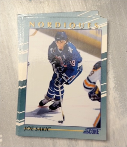 1990 Score #20 Joe Sakic — front
