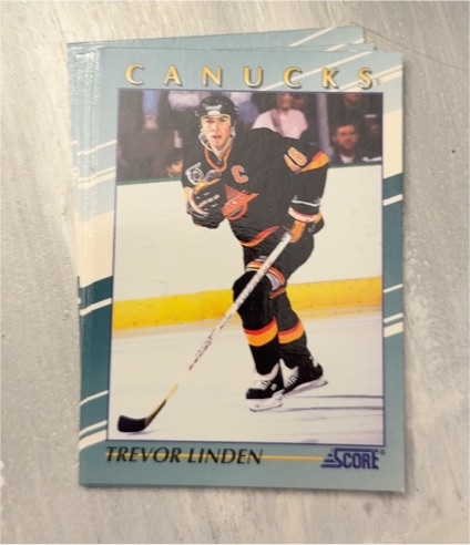1990 Score #10 Trevor Linden — front