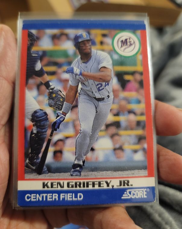 1991 Score #5 Ken Griffey Jr. — front