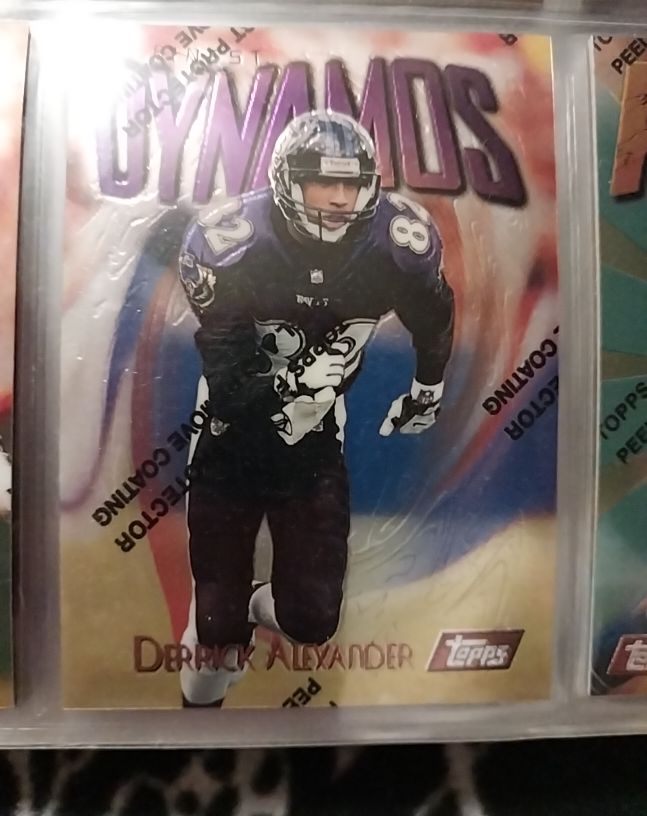 1997 Topps Finest #17 Derrick Alexander — front