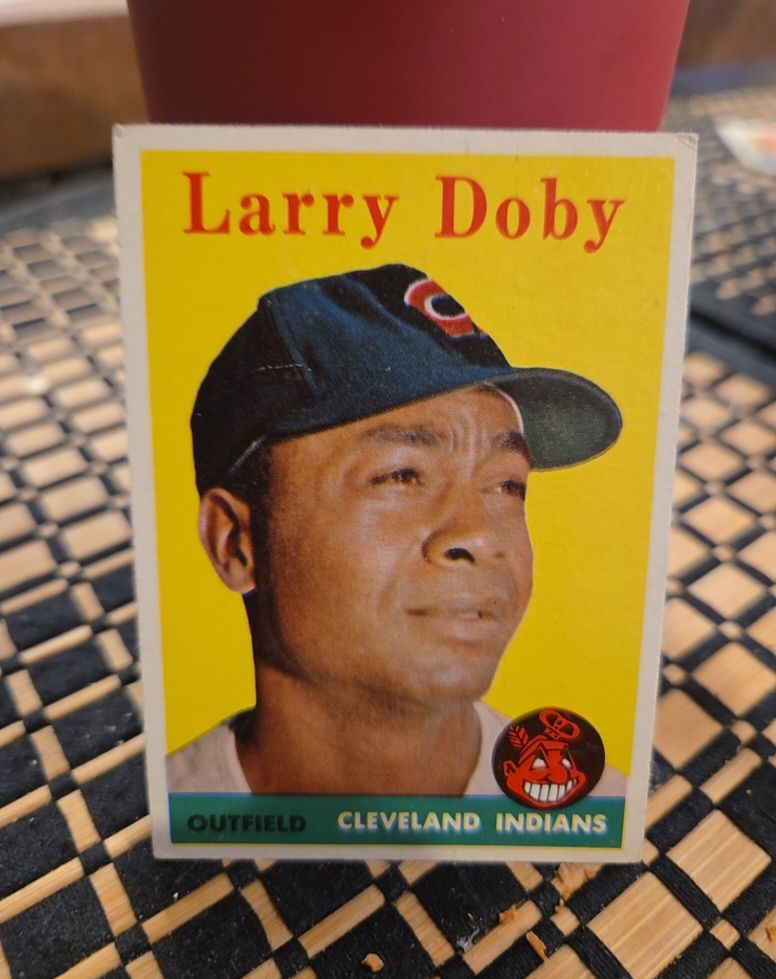 1958 Topps #424 Larry Doby — front