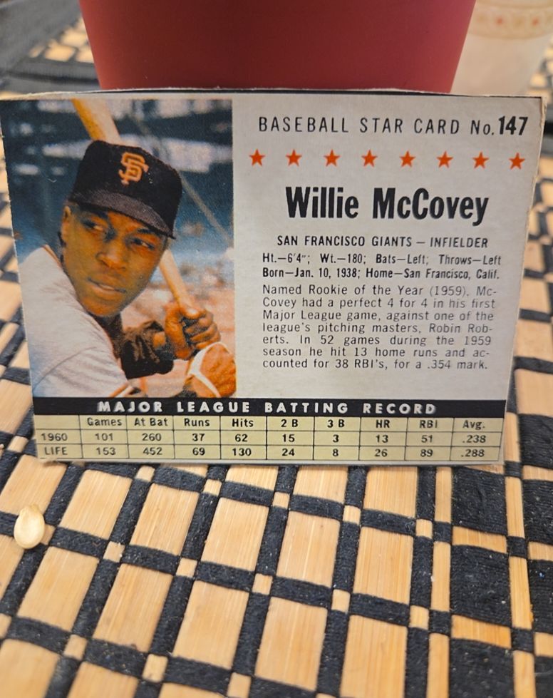 1961 Post Cereal #147 Willie McCovey — front
