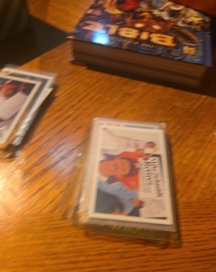 1990 Upper Deck #20 Mike Schmidt — front