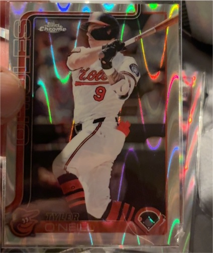 2025 Topps Chrome #290 Tyler O'Neill Raywave Refractor — front