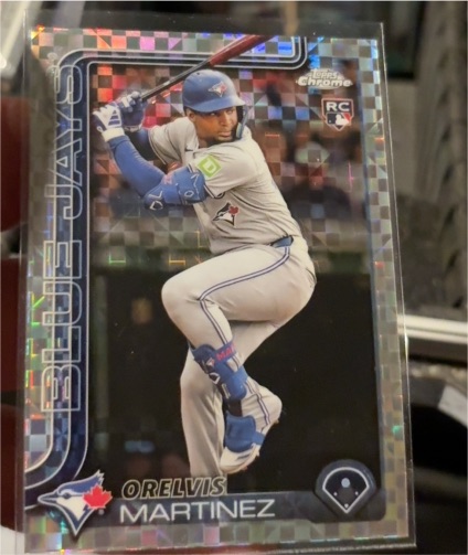 2025 Topps Chrome #105 Orelvis Martinez — front