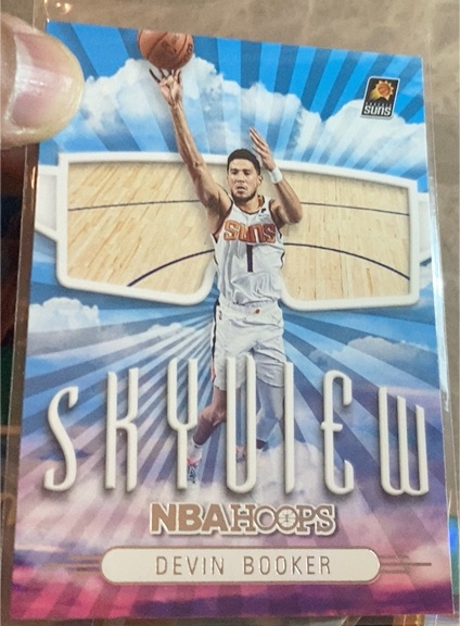2022-23 Panini NBA Hoops #19 Devin Booker Skyview — front