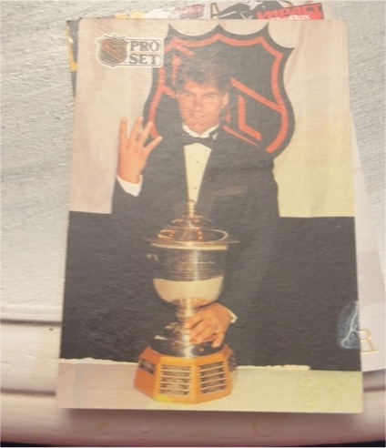 1991 Pro Set #322 Ray Bourque — front