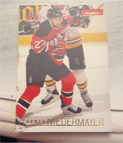 1995-96 SkyBox Impact #95 Scott Niedermayer — front