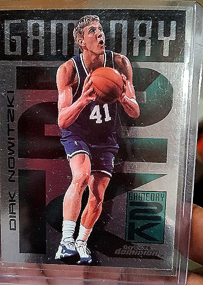 1999-00 Skybox Dominion GameDay 2K #3GD Dirk Nowitzki — front