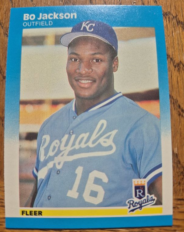 1987 Fleer #369 Bo Jackson — front