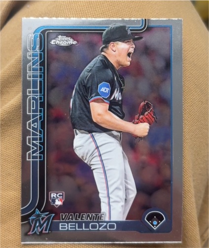2025 Topps Chrome #122 Valente Bellozo — front