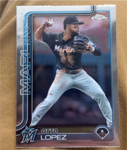 2025 Topps Chrome #134 Otto Lopez — front