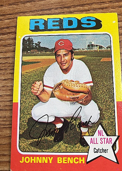 1975 Topps #260 Johnny Bench — front