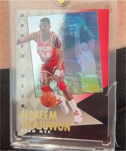 1992-93 Upper Deck MVP Holograms #10 Hakeem Olajuwon — front