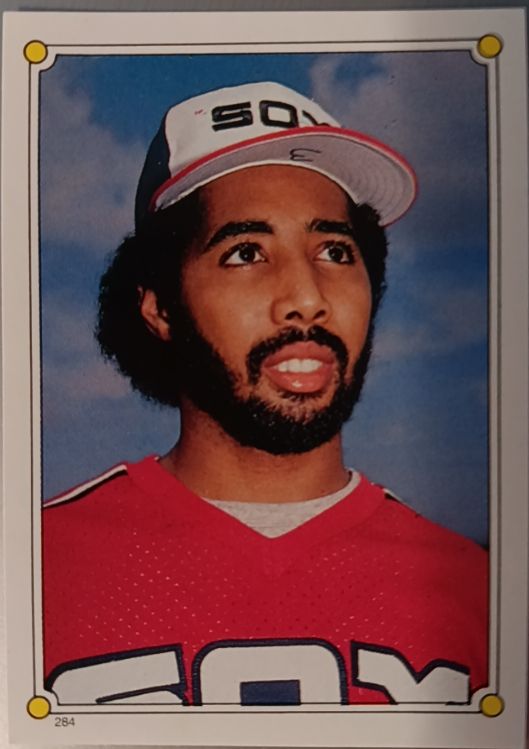 1987 Topps Stickers #284 Harold Baines — front