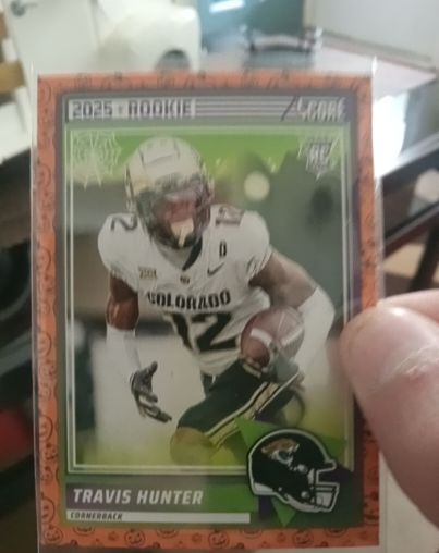 2025 Panini Score A Treat #20 Travis Hunter — front