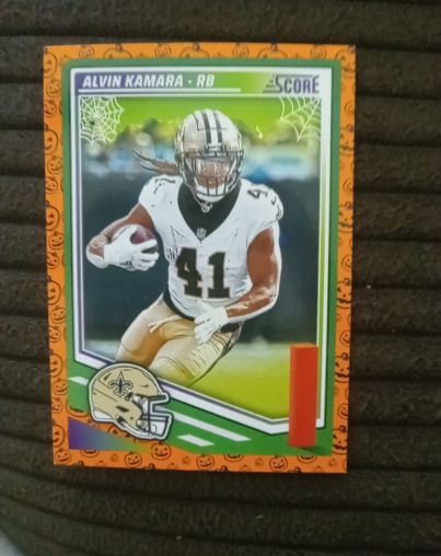 2025 Panini Score A Treat Halloween #122 Alvin Kamara — front
