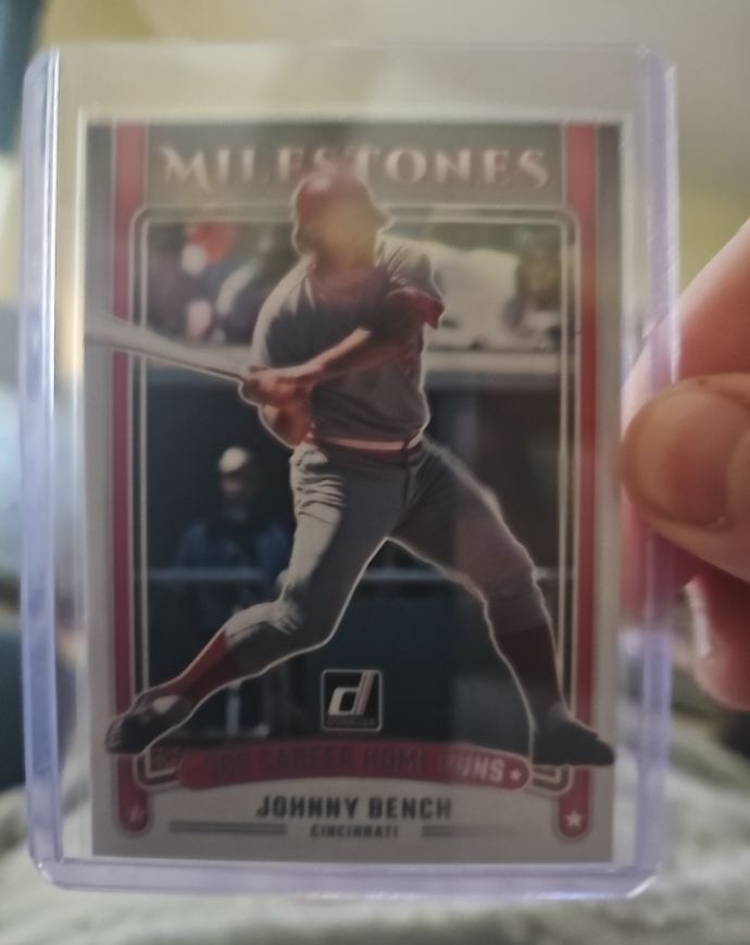 2025 Donruss Milestones #10 Johnny Bench — front