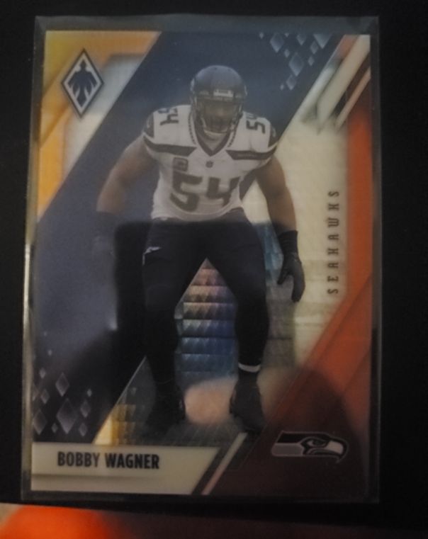 2021 Panini Phoenix Fire Burst #88 Bobby Wagner — front