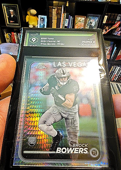 2024 Topps Chrome #207 Brock Bowers — front