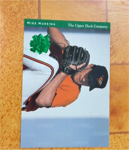 1994 Upper Deck #19 Mike Mussina — front