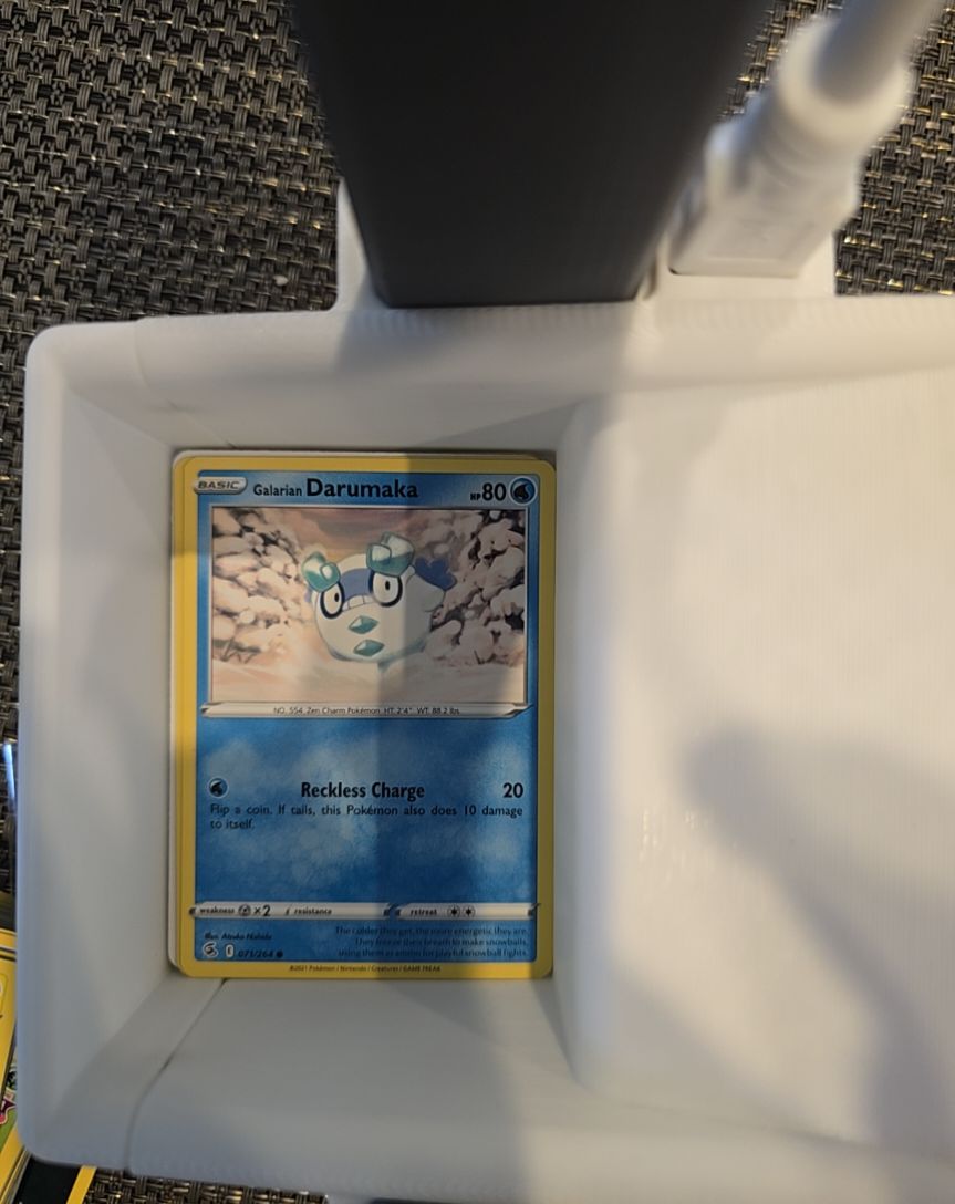 2021 Pokémon TCG Fusion Strike #71 Galarian Darumaka — front