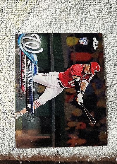 2018 Topps #175 Victor Robles — front