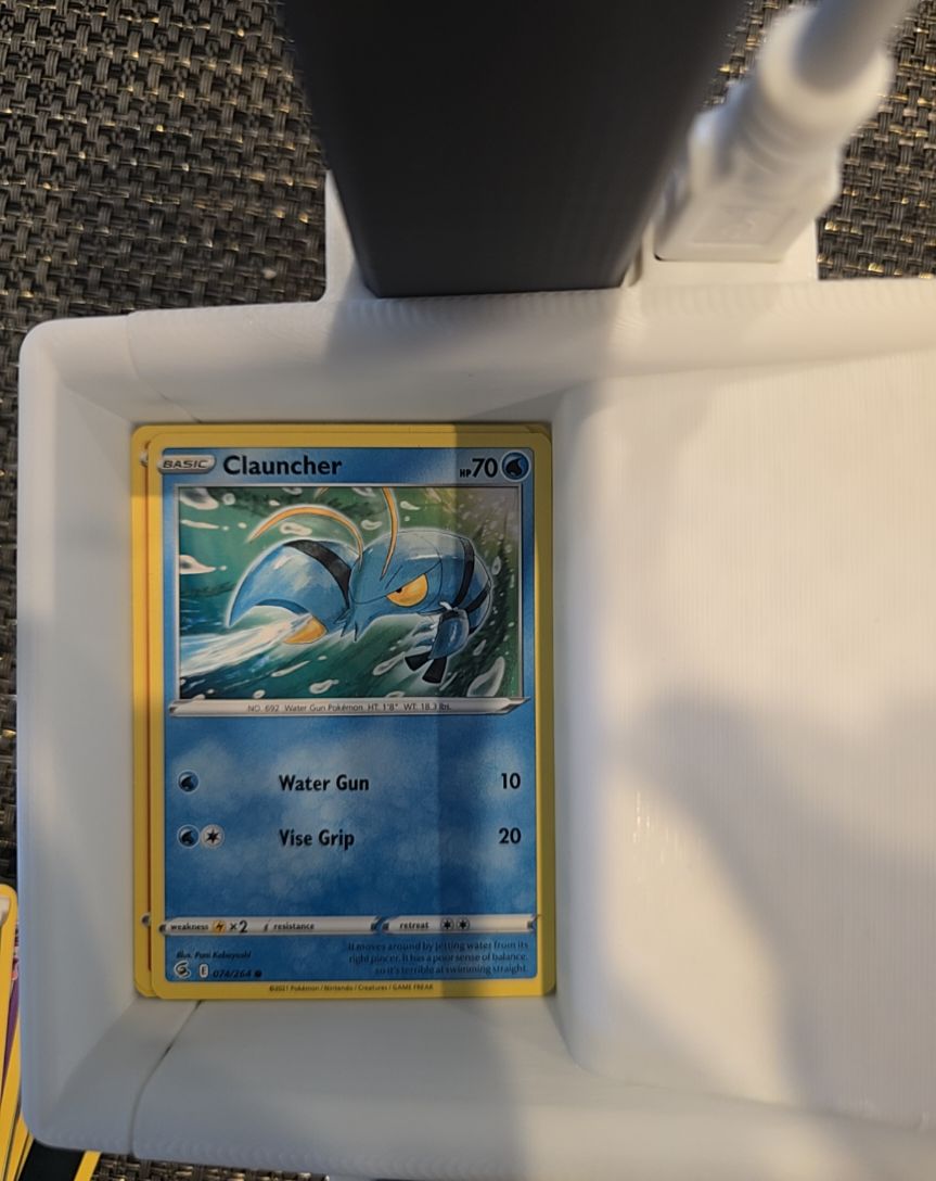 2015 Pokémon #072 Clauncher — front