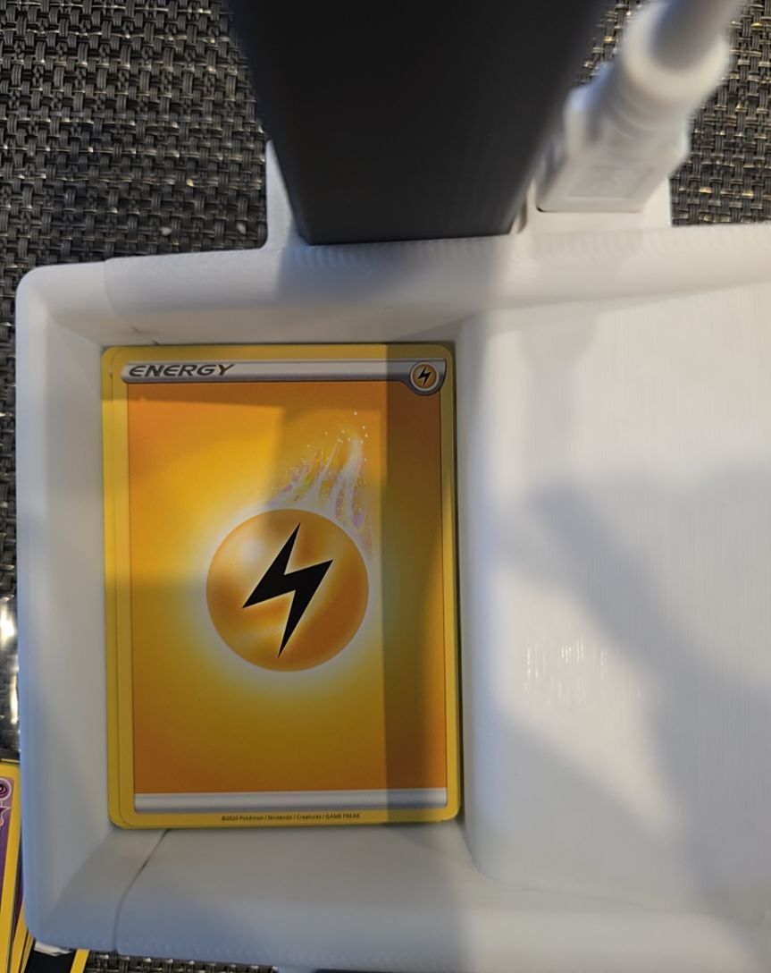 2020 Pokémon Lightning Energy — front