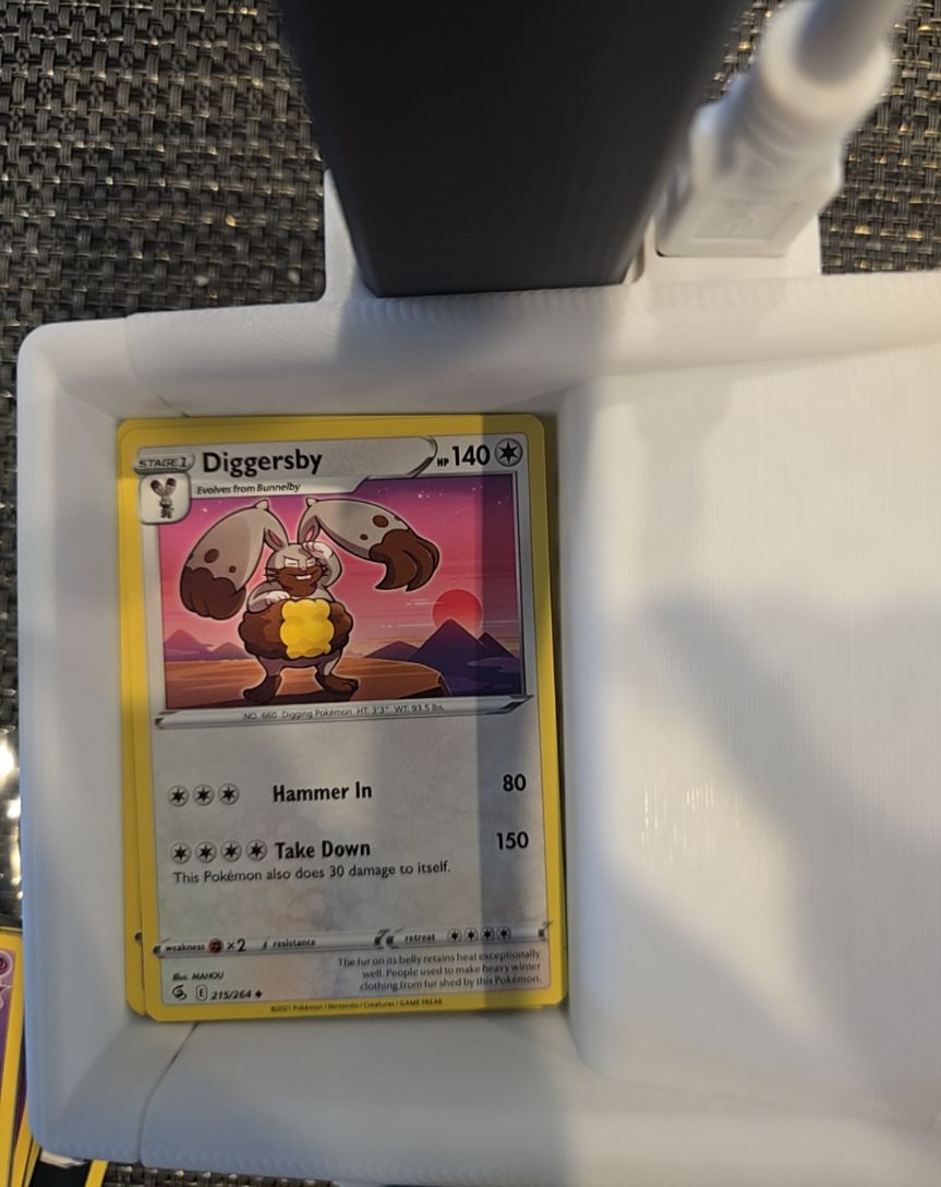 2021 Pokemon Fusion Strike #215 Diggersby — front
