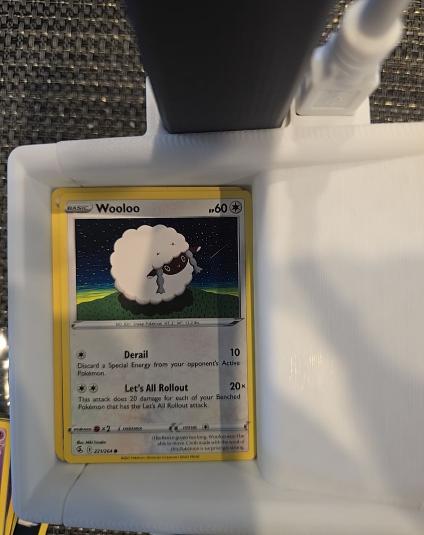 2021 Pokémon Fusion Strike #221 Wooloo — front