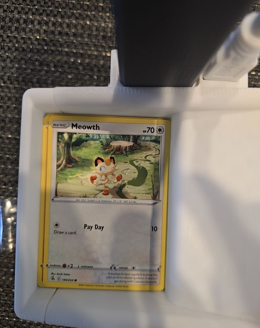 2021 Pokémon Fusion Strike #199 Meowth — front