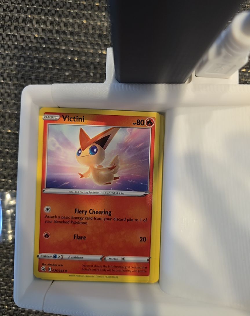 2021 Pokémon TCG Sword & Shield Fusion Strike #036 Victini — front