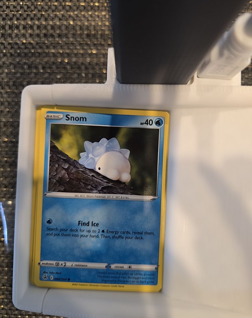 2021 Pokémon Fusion Strike #084 Snom — front