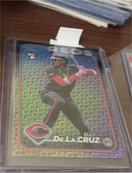 2024 Topps Series 1 #141 Elly De La Cruz Holiday Rookie Card — front