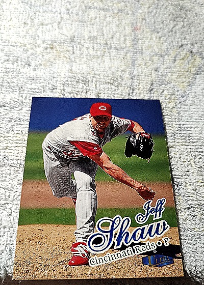 1998 Fleer Ultra Jeff Shaw Cincinnati Reds — front