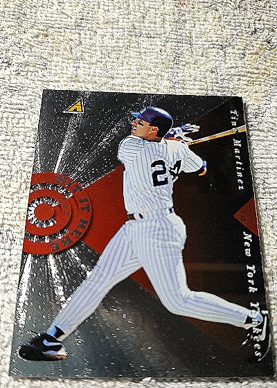 1998 Pinnacle Hit It Here #7 Tino Martinez — front