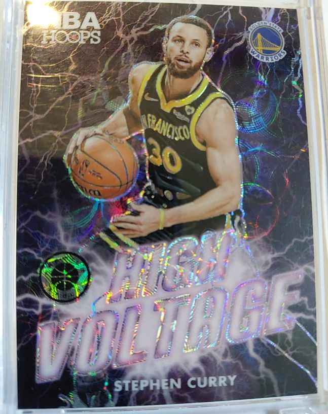 2023-24 NBA Hoops Premium Stock #5 Stephen Curry High Voltage — front