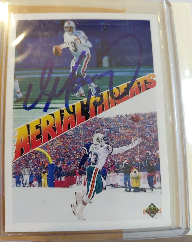 1991 Upper Deck #34 Dan Marino / Mark Clayton — front