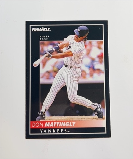 1992 Pinnacle #23 Don Mattingly — front
