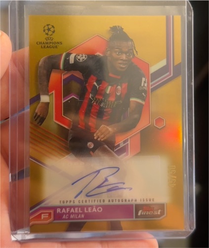 2022 Topps Finest UEFA Champions League #02 Rafael Leão Gold Autograph — front