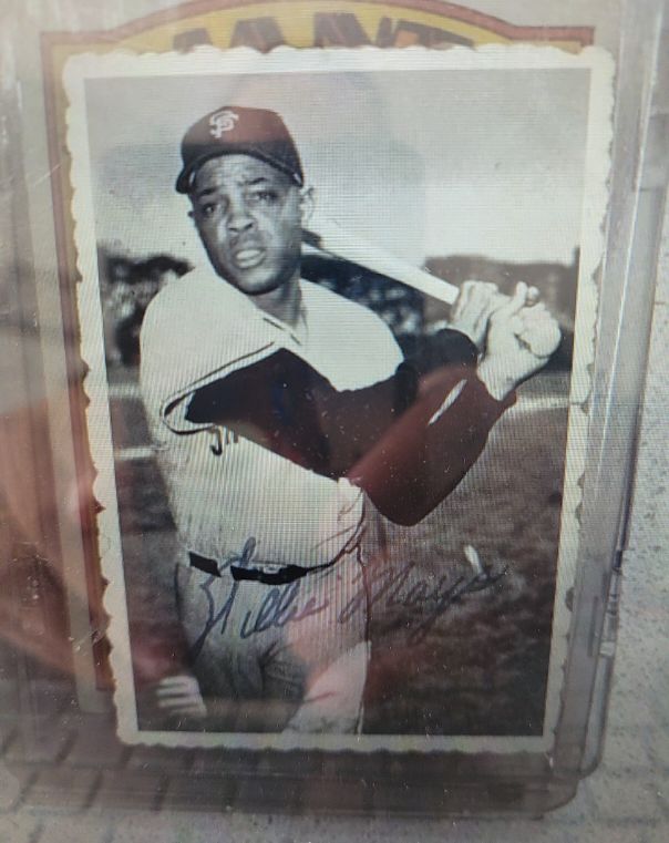 1969 Topps Deckle Edge #33 Willie Mays — front