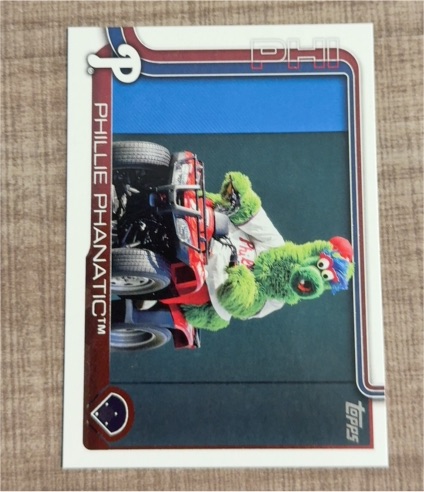 2025 Topps Series 1 Celebration #M-18 Phillie Phanatic — front