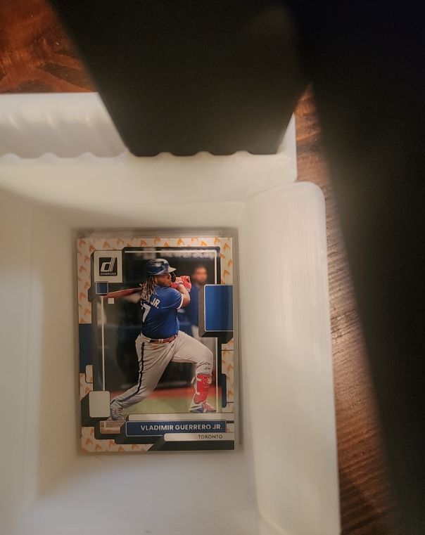 2022 Donruss #7 Vladimir Guerrero Jr. — front