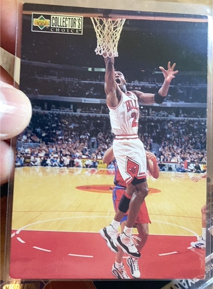 1997-98 Upper Deck Collector's Choice #388 Michael Jordan — front