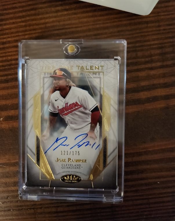 2022 Topps Tier One Talent Autographs #T1TA-JR Jose Ramirez — front