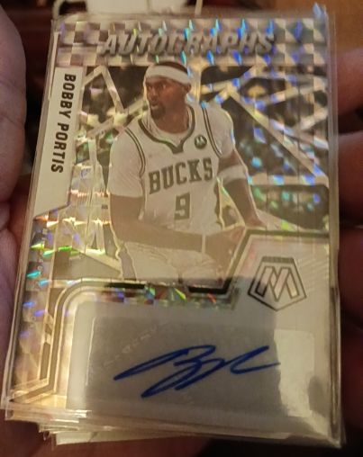 2021-22 Panini Mosaic Rookie Autographs Bobby Portis — front