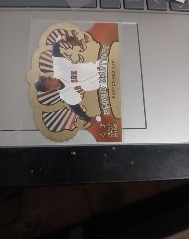 2000 Pacific Crown Royale #22 Pedro Martinez — front