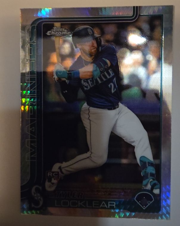 2025 Topps Chrome #41 Tyler Locklear RC — front