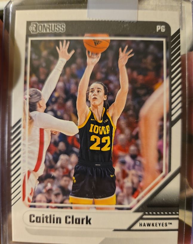 2024 Donruss #9 Caitlin Clark — front